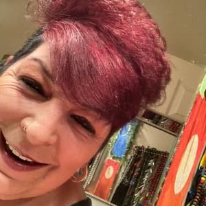 Meet your Posher, Annette